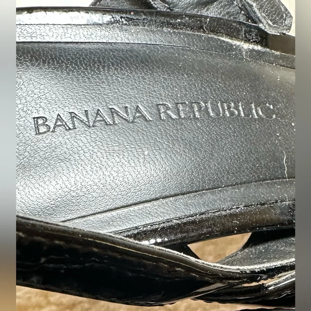 Banana Republic Madis black patent leather heels pointy toe strappy cross halter
